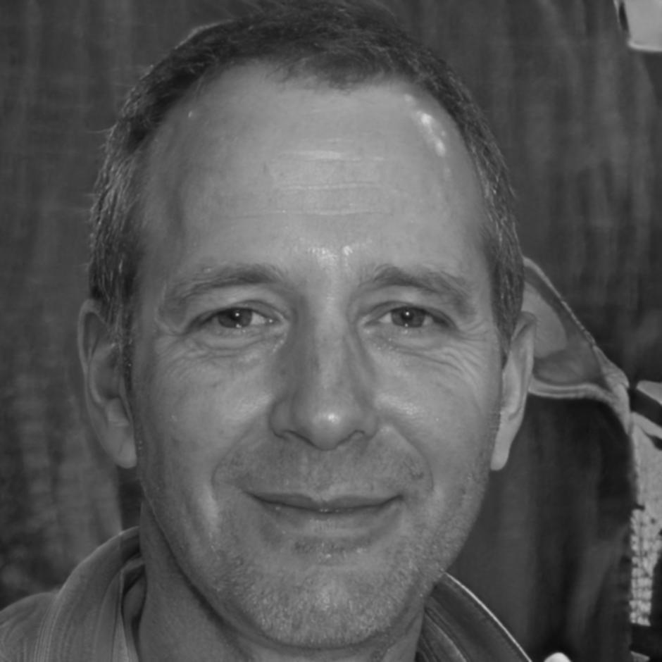 Portrait de Maxence Dubernet, analyste financier